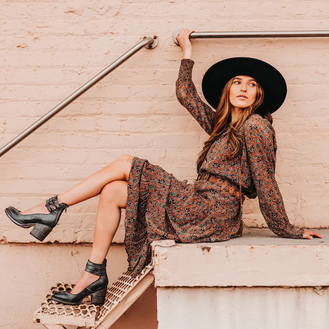 VENICE - RETRO GLAMOUR VEGAN LEATHER HEELS