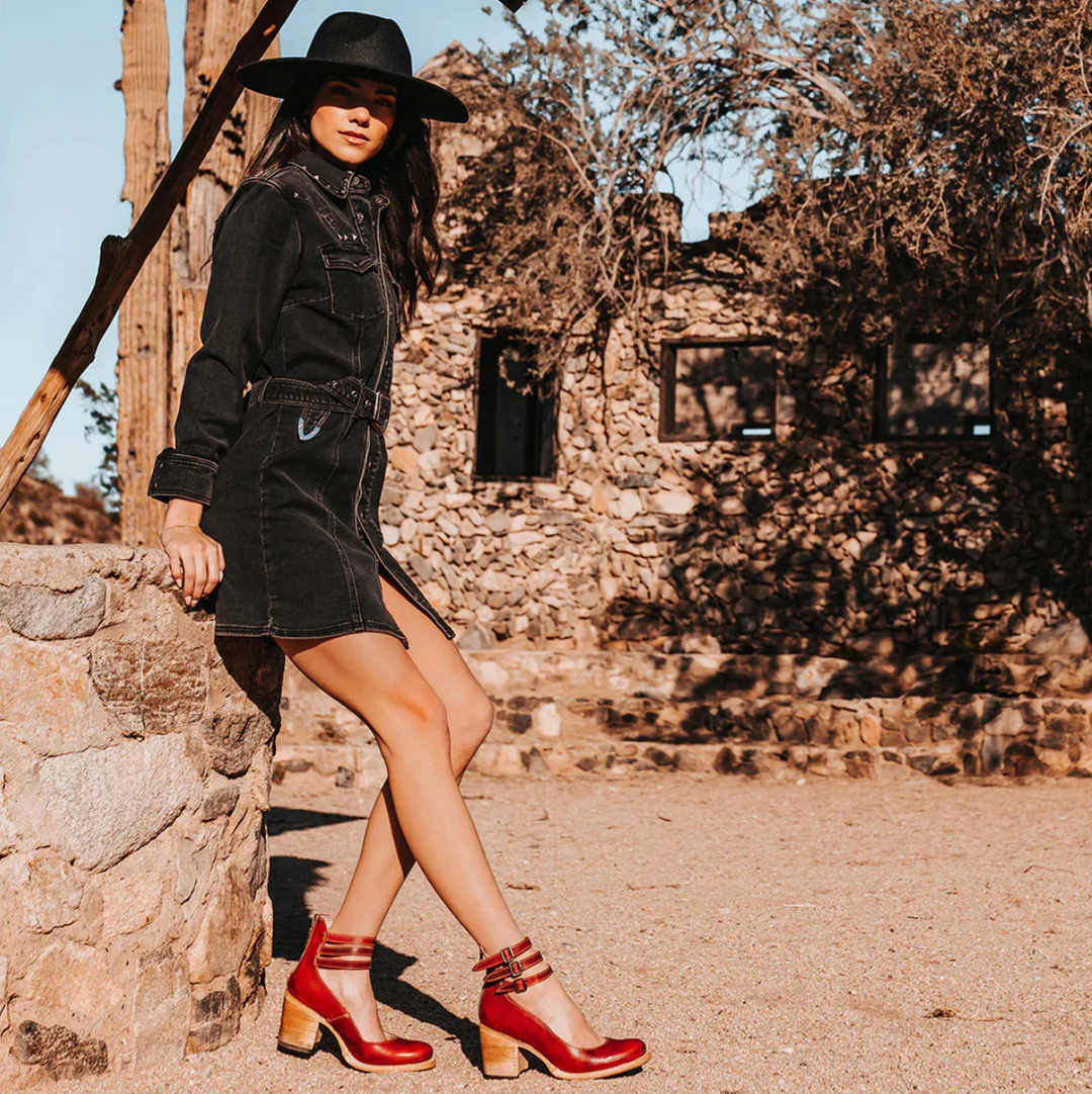 VENICE - RETRO GLAMOUR VEGAN LEATHER HEELS