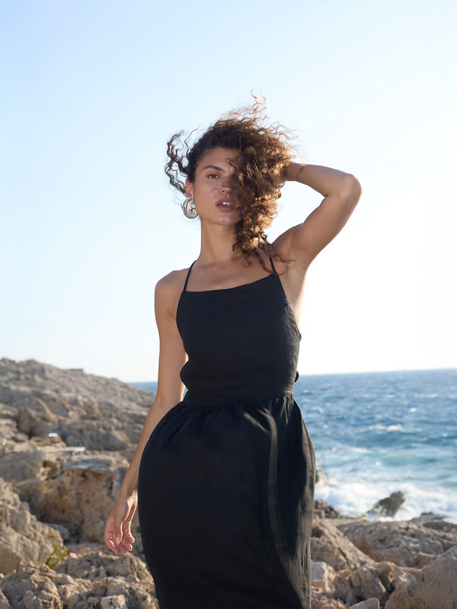 Sandi - Sexy backless with tie straps Maxi Dress