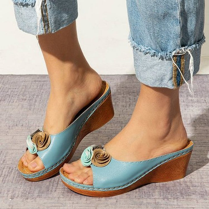 XYRIEL -  VEGAN LEATHER WEDGE SANDALS
