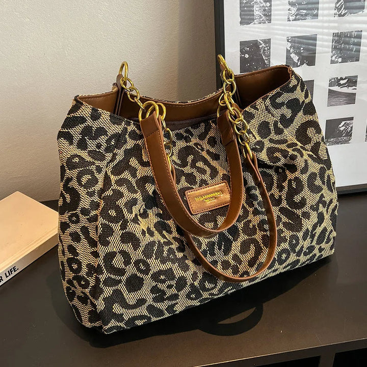 VINIA - STATEMENT PRINT HANDBAG