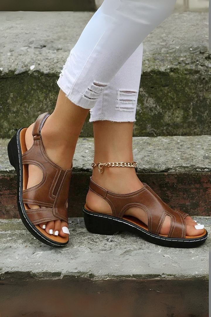 INDIRA - TIMELESS SANDALS
