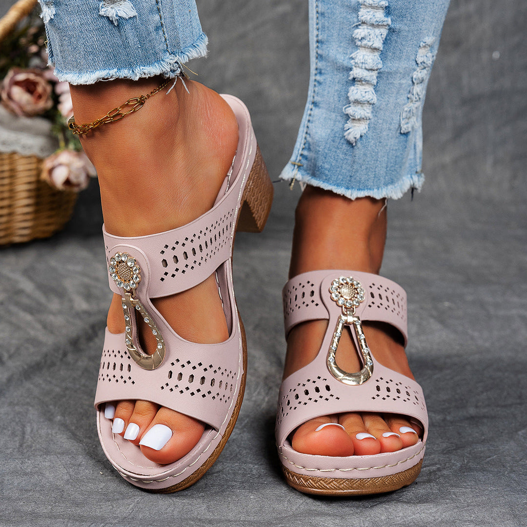 JANESSA - ZIRCON-TRIMMED  COMFORT SANDAL