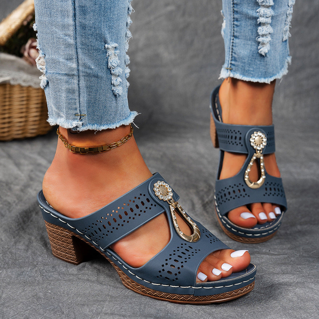 JANESSA - ZIRCON-TRIMMED  COMFORT SANDAL
