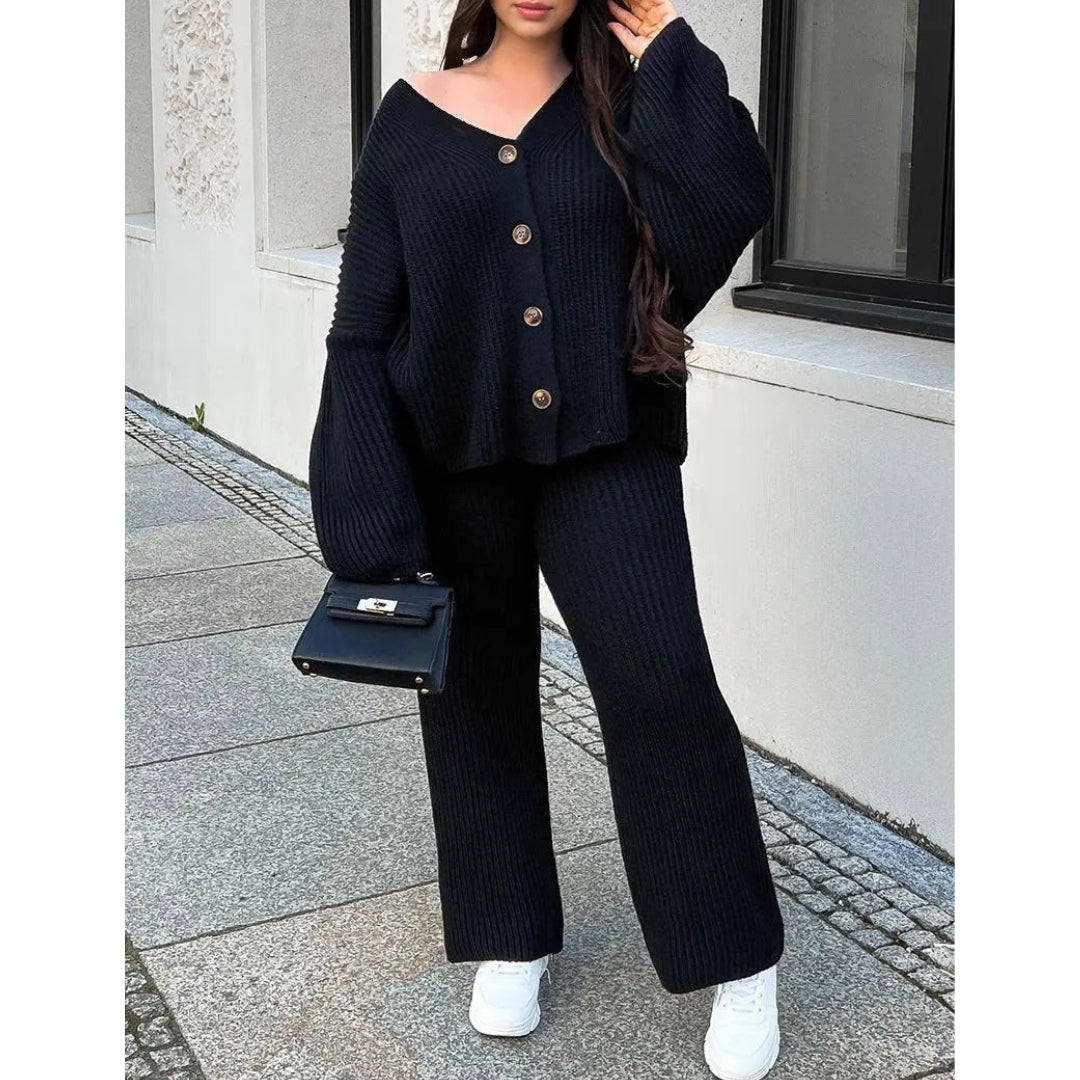 KRINA – SASSY CHIC KNIT STYLE DUO