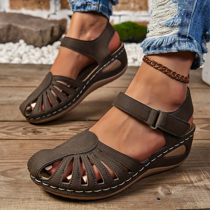 ROSIE - URBAN GRIP SANDALS