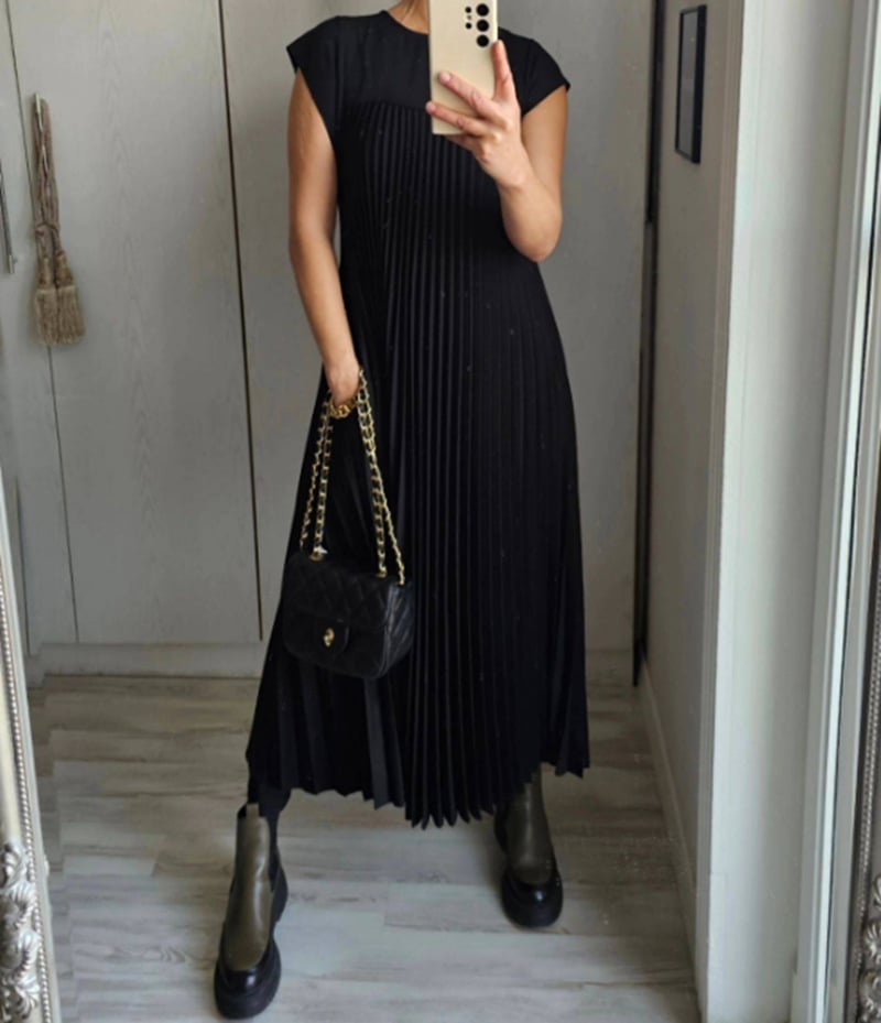 BARLEY - SHORT-SLEEVE PLEATED LONG DRESS