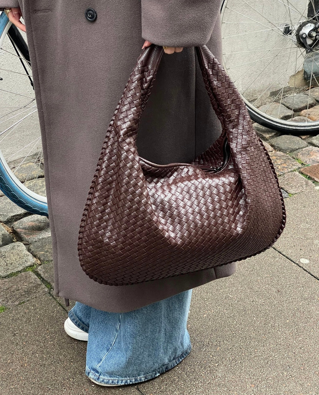 BIANCA - WOVEN VEGAN LEATHER TOTE BAG