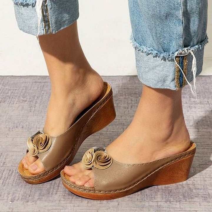 XYRIEL -  VEGAN LEATHER WEDGE SANDALS